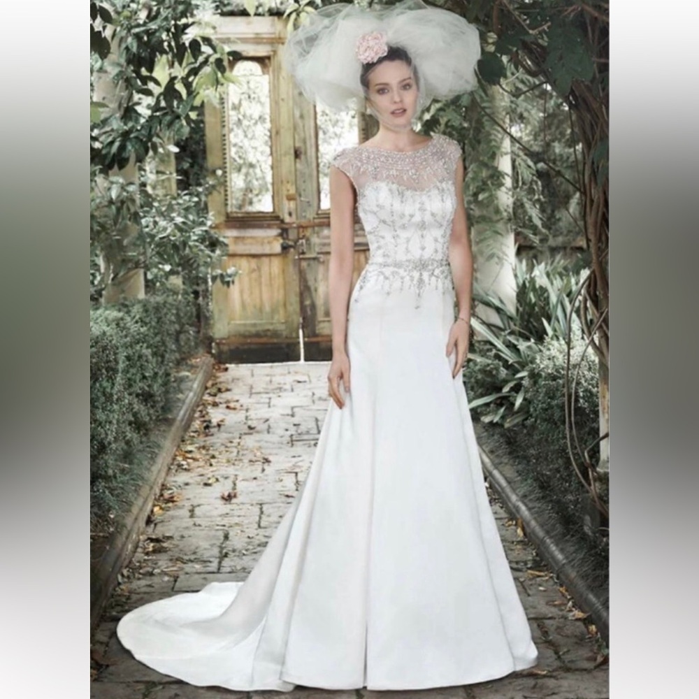 Maggie Sottero Alabaster Leandra Marie Dress - 10 - Picture 2 of 11